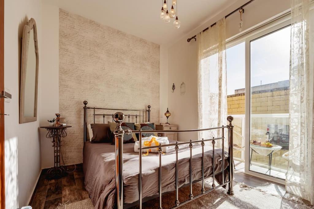 Luxury Designer Penthouse With Private Jacuzzi Apartment Sliema Exterior photo