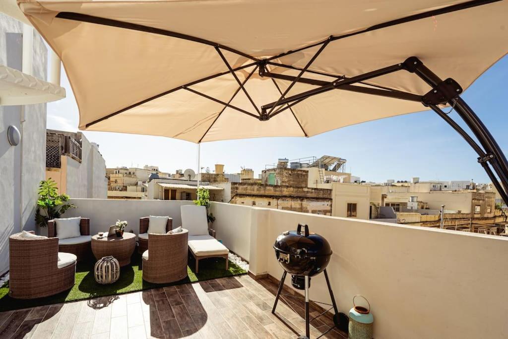 Luxury Designer Penthouse With Private Jacuzzi Apartment Sliema Exterior photo